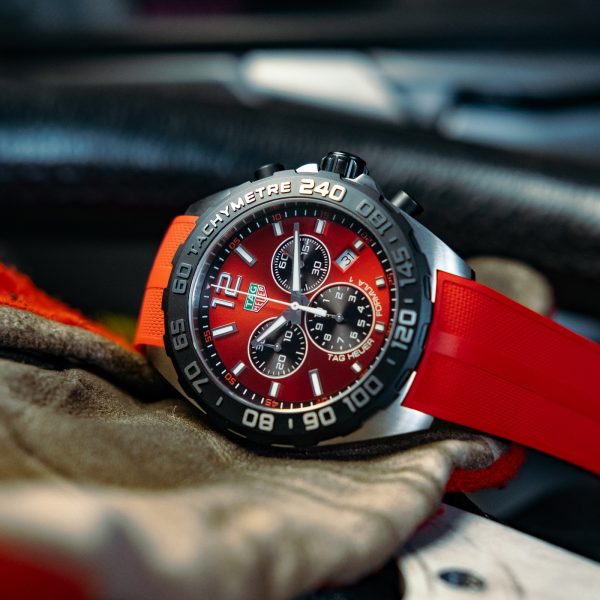 TAG HEUER Formula 1 Red With Rubber Band 43 mm